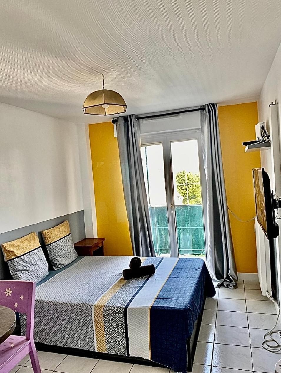 Appartement Proche Gare Et Centre Ville Melun Exteriör bild