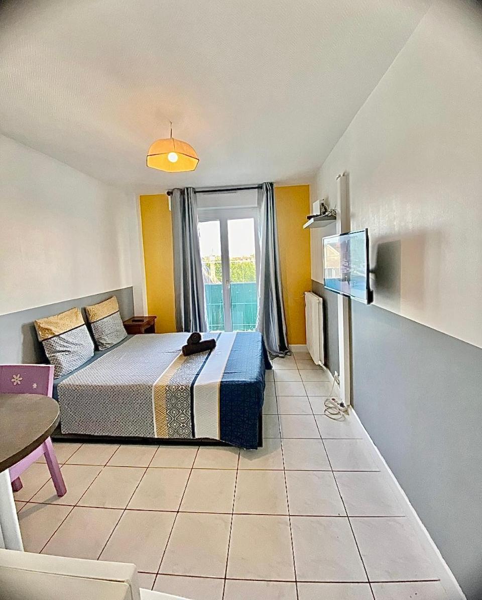 Appartement Proche Gare Et Centre Ville Melun Exteriör bild