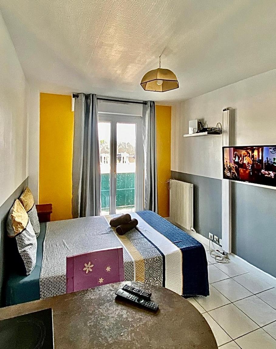 Appartement Proche Gare Et Centre Ville Melun Exteriör bild